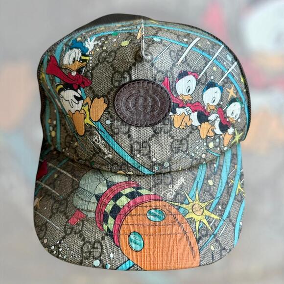 Gucci x Disney Donald Duck 2021 Rare Adult Size M Brown Leather Trucker Hat Cap - Picture 1 of 9